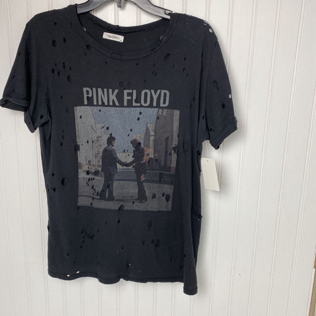 GRAPHIC TEE