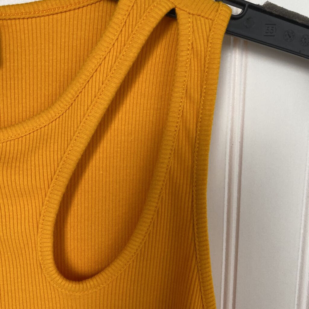 CROPPED TANK TOP