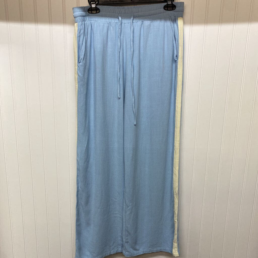 SLEEVELESS TOP AND MATCHING PANTS