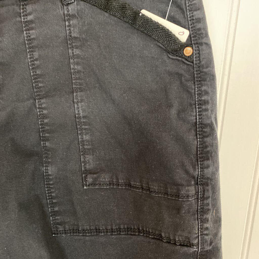 LARGE POCKET SHORTS