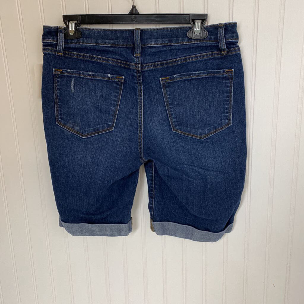 CUFFED BERMUDA SHORTS