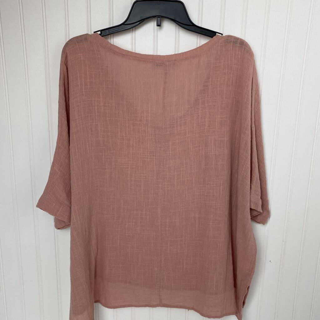 BASIC SHORT SLEEVE TOP