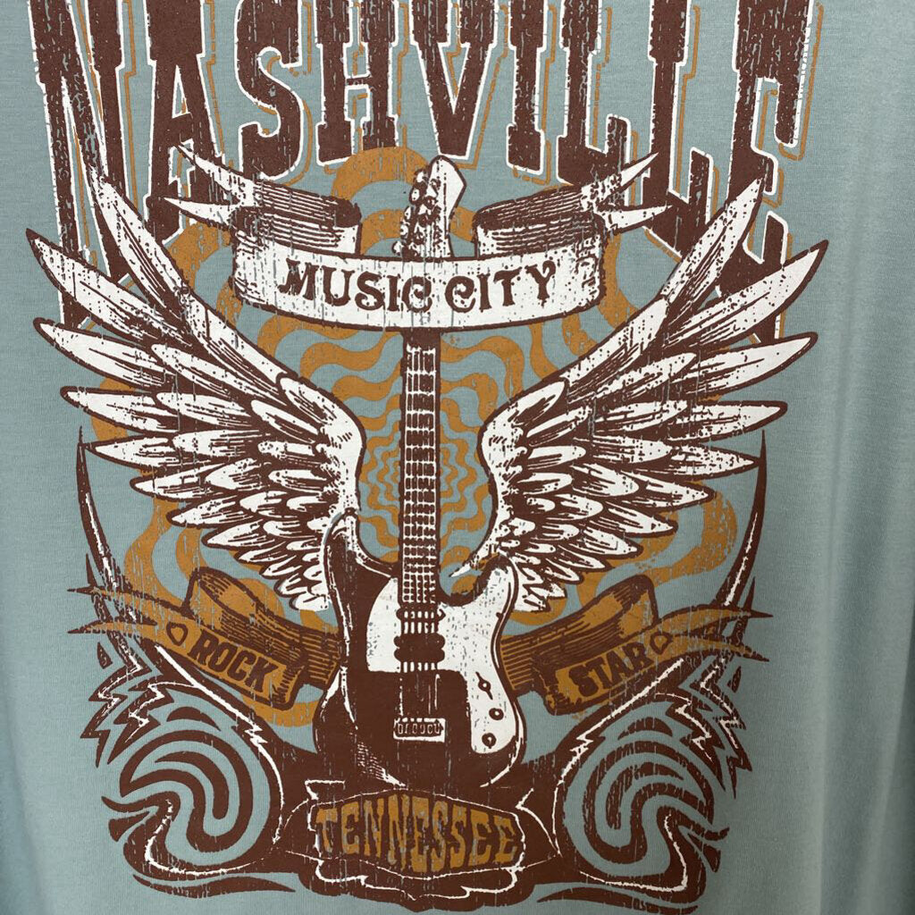 GRAPHIC TEE
