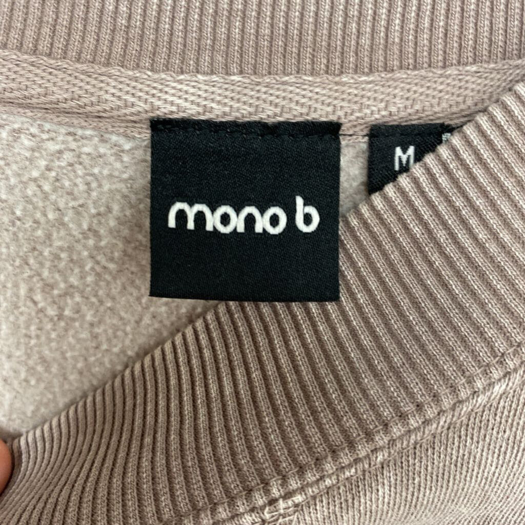 SWEATSHIRT