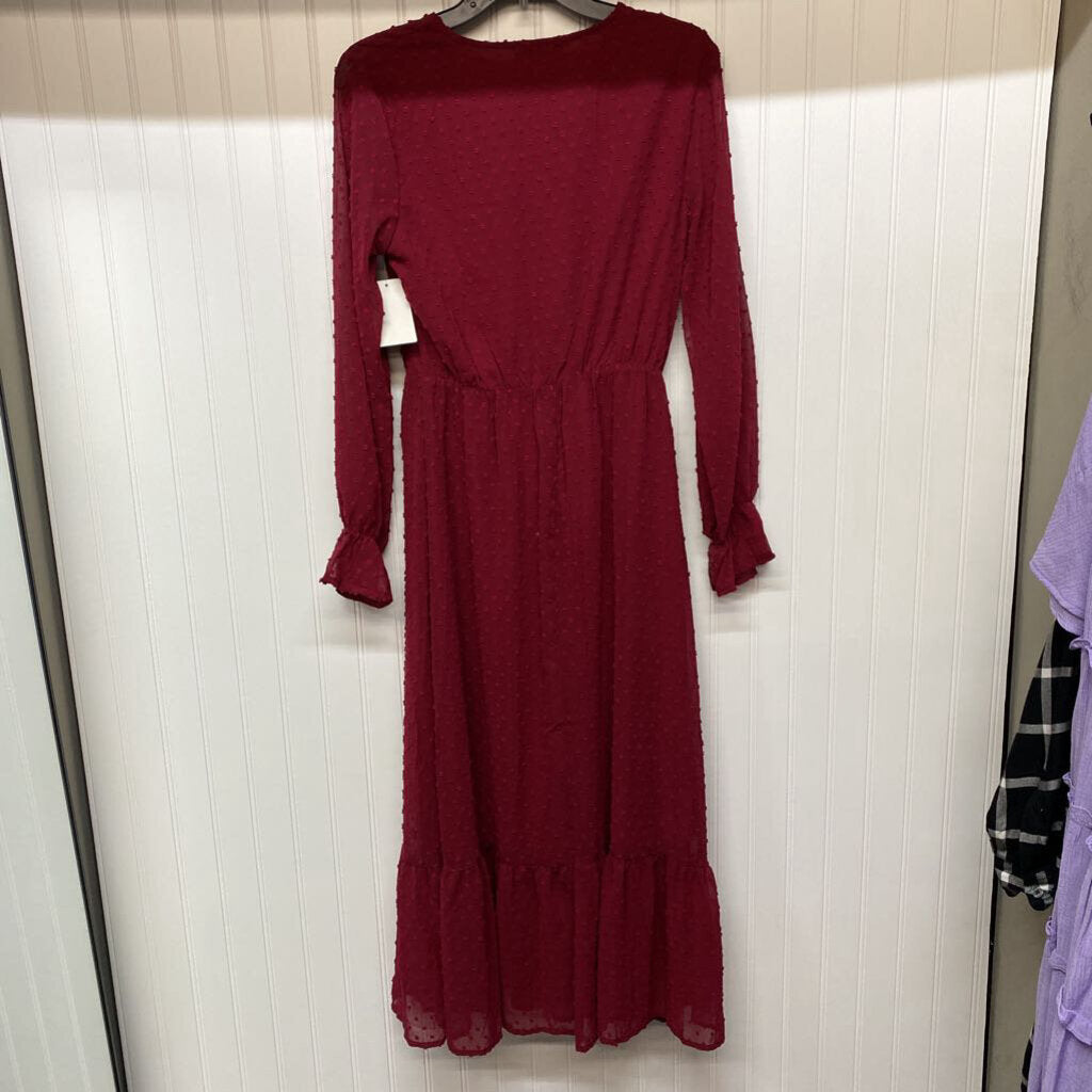 LONG SLEEVED DRESS
