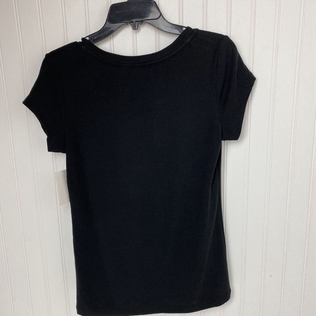 BASIC SHORT SLEEVE TOP