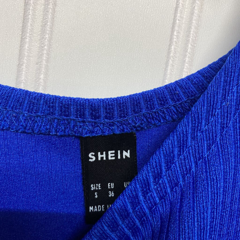 *SHEIN BASIC BLUE TANK TOP