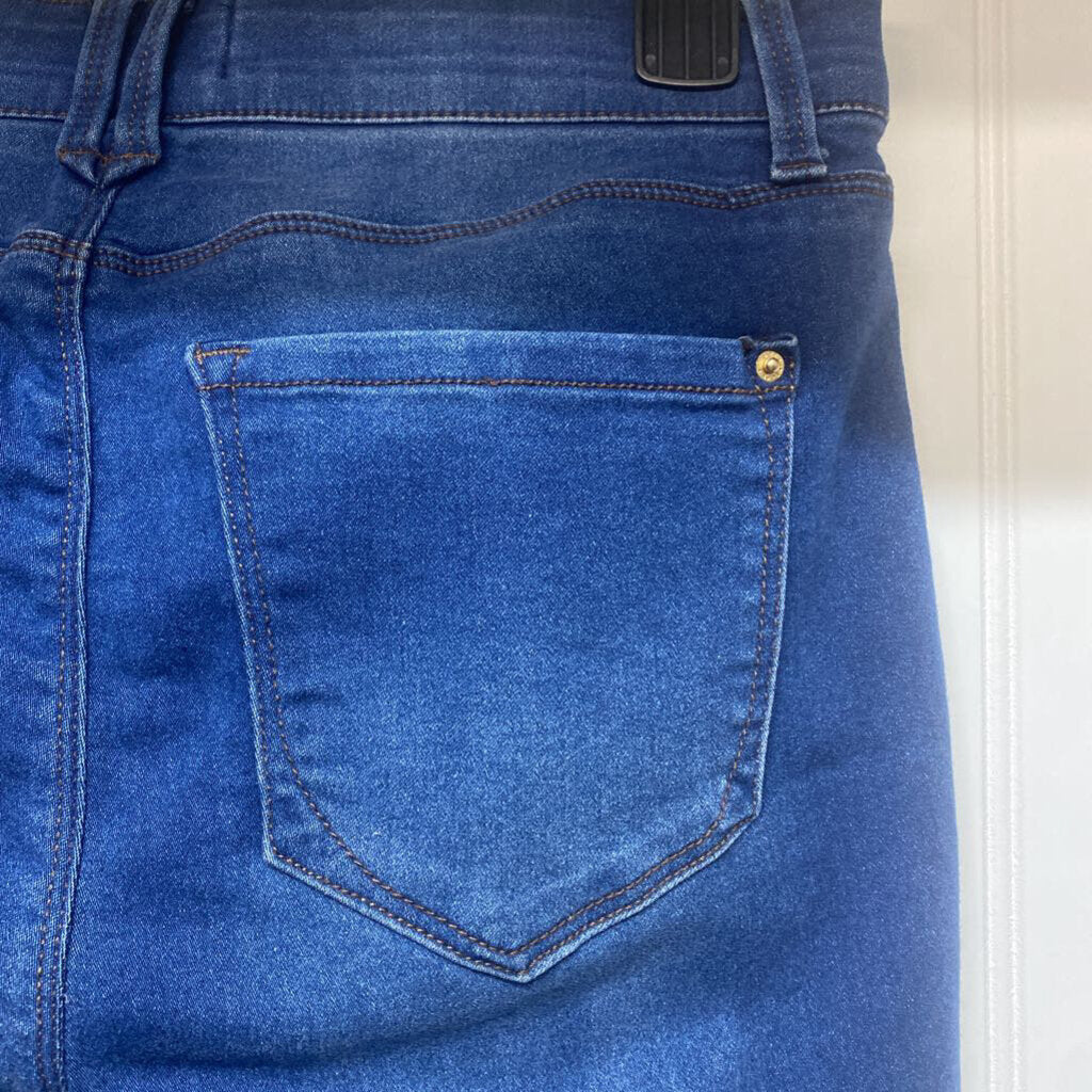 DENIM JEANS