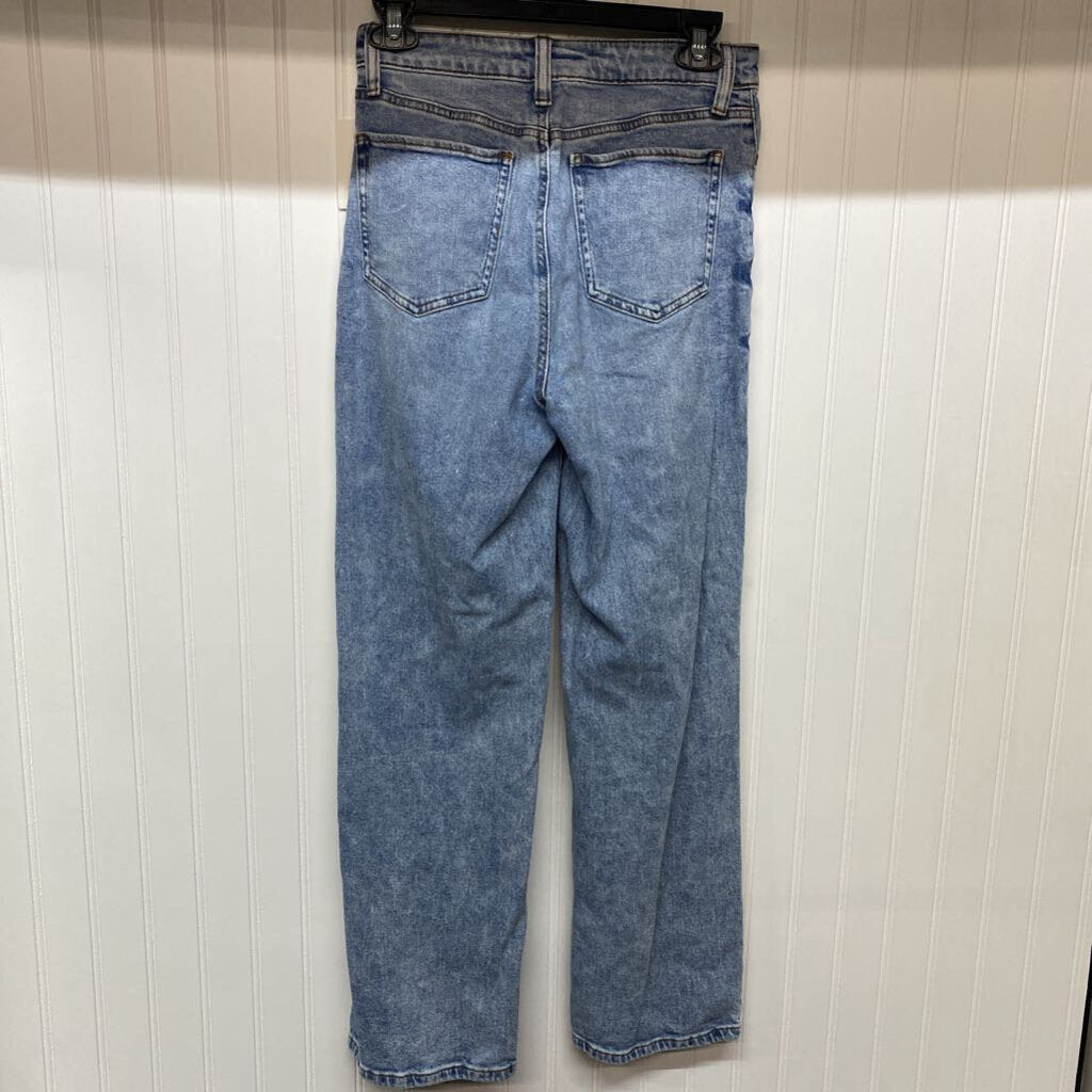 *SO DENIM DISTRESSED AT KNEES