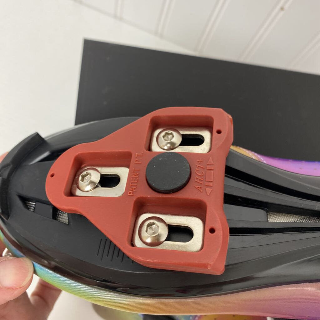 CYCLING SHOES