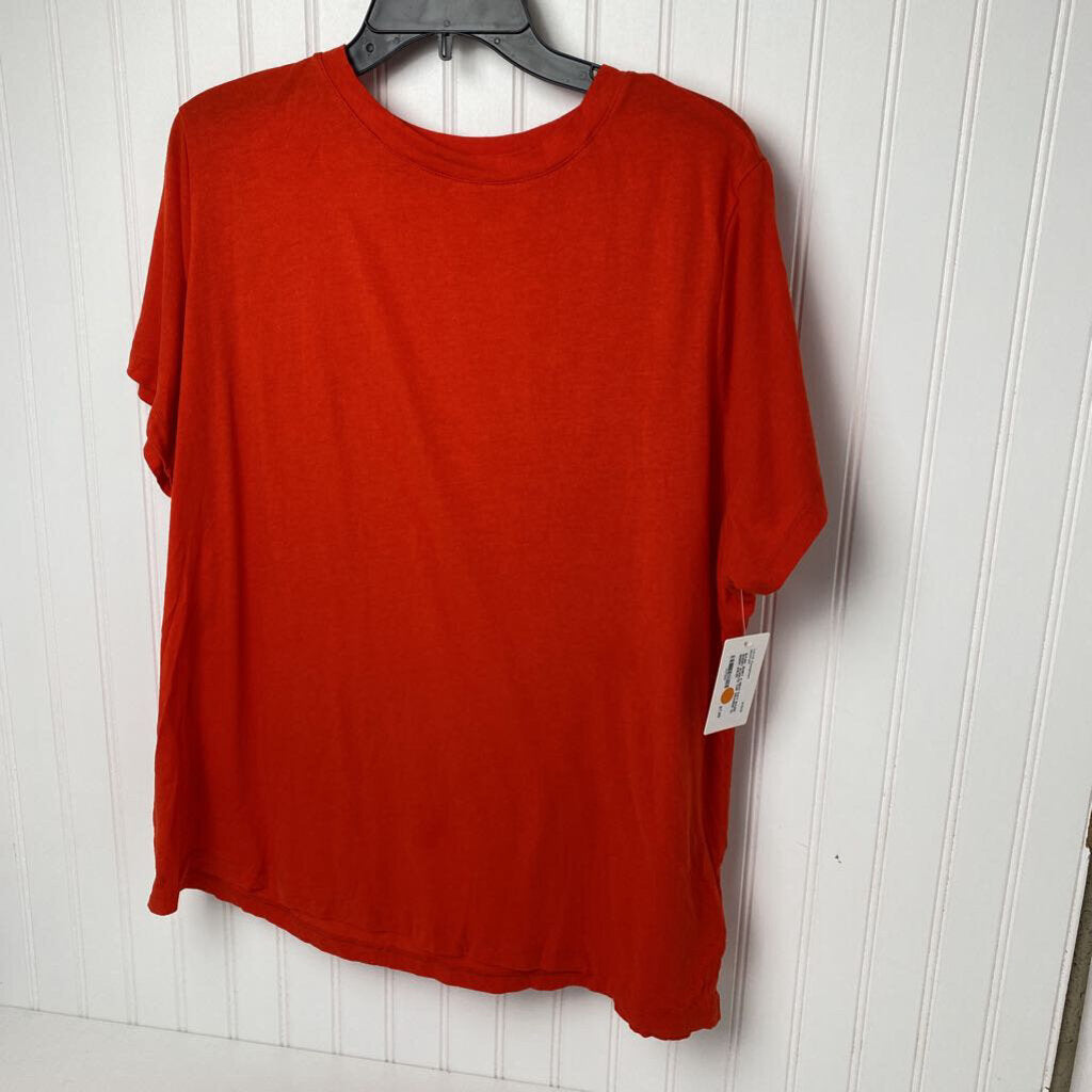 BASIC SHORT SLEEVE TOP