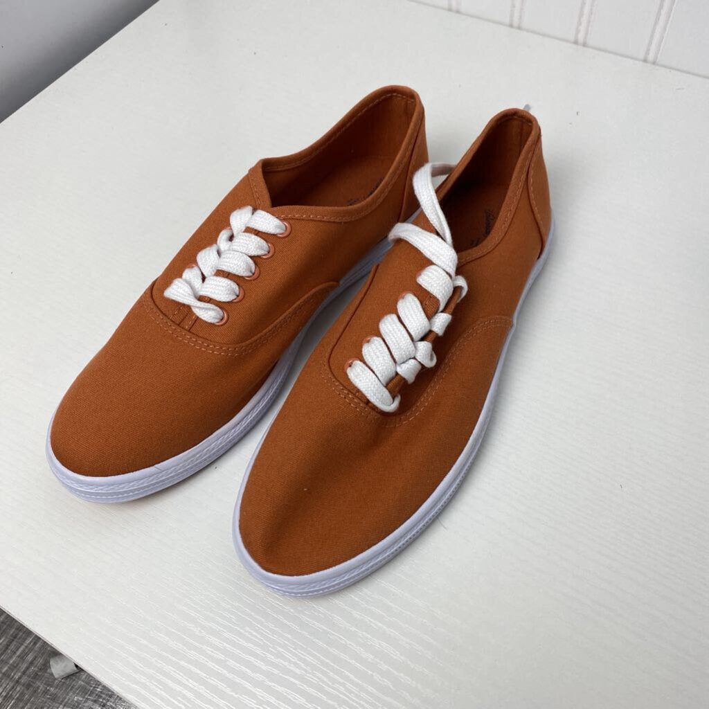 CASUAL SHOES
