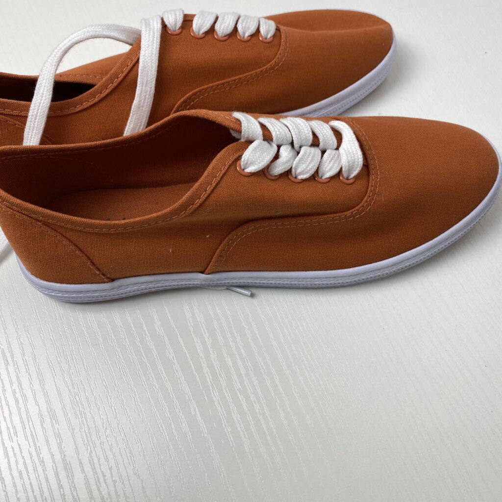 CASUAL SHOES