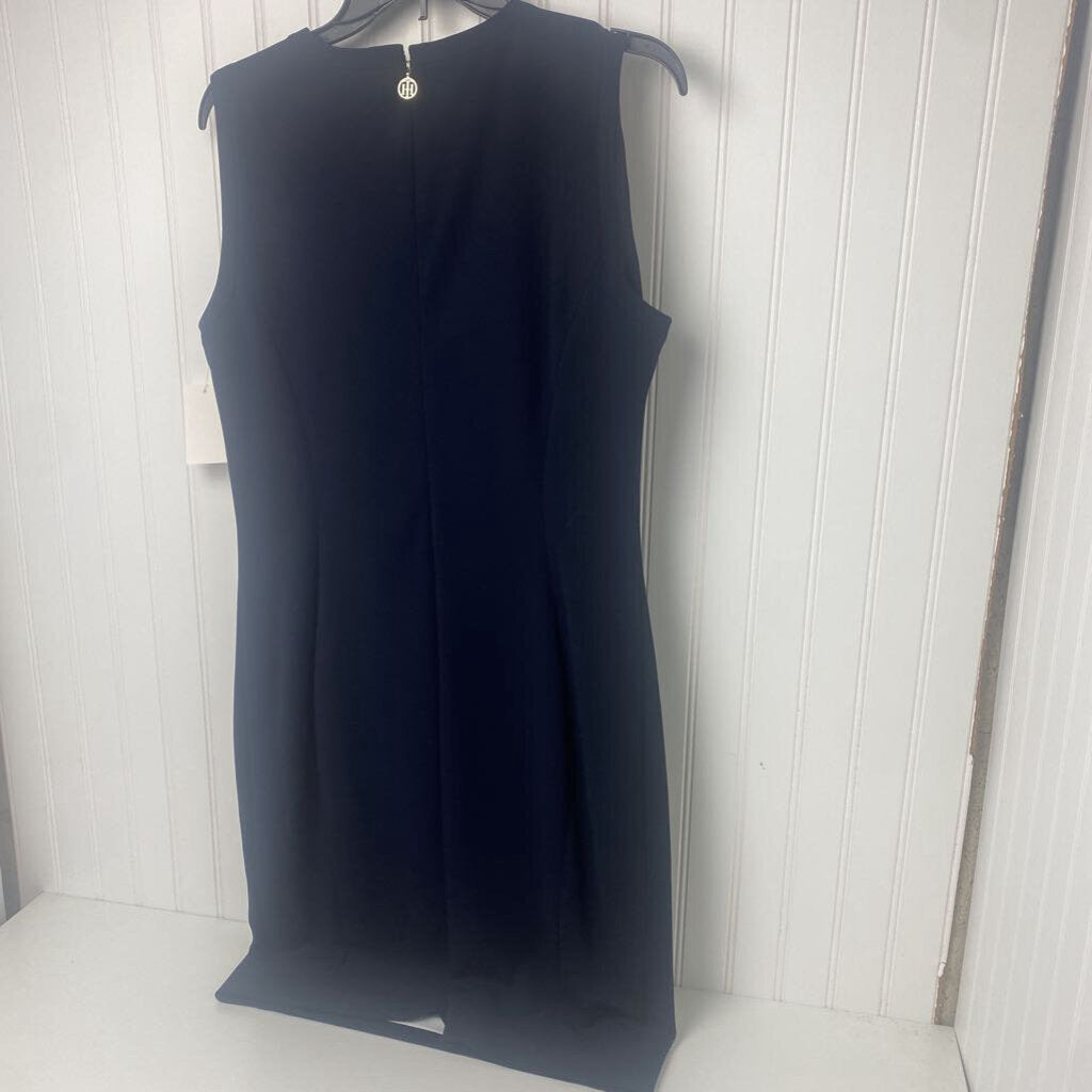 SHORT FITTED DRESS
