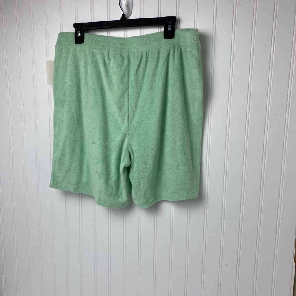 FLUFFY SHORTS