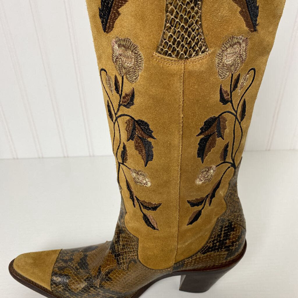 EMBROIDERED SUEDE AND SMAKESKIN BOOTS