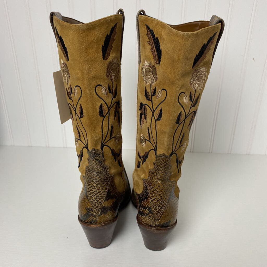 EMBROIDERED SUEDE AND SMAKESKIN BOOTS