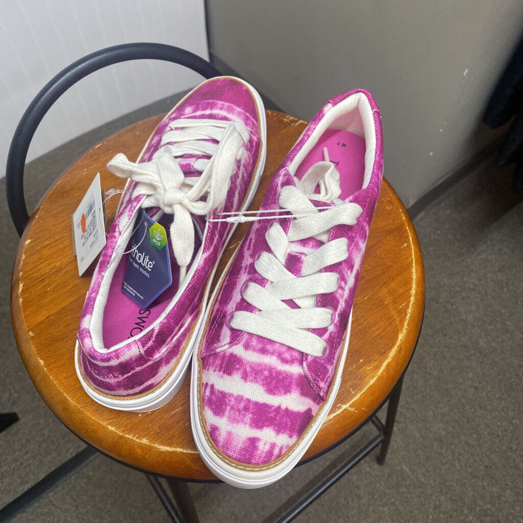 LADIES LOW TOP TOMS SNEAKERS