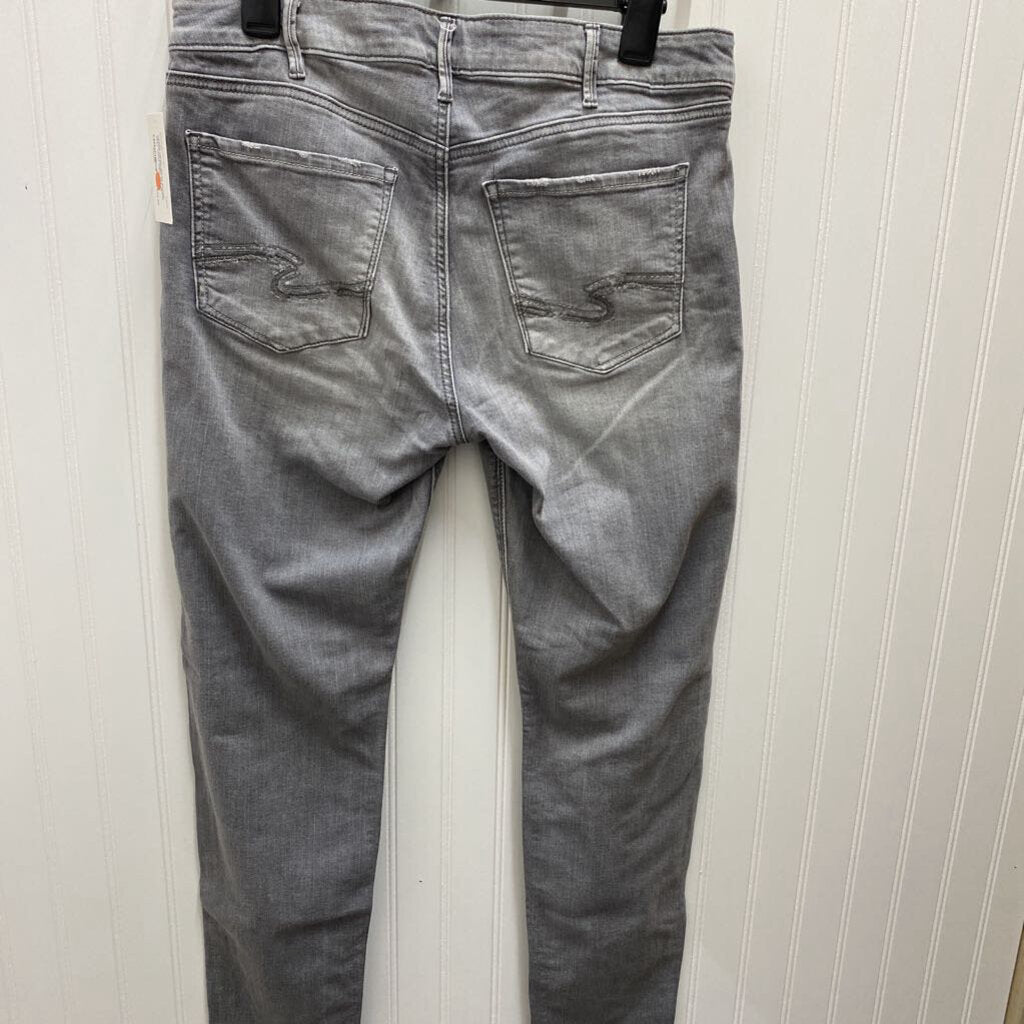 SKINNY CUT JEANS *PREMIUM BRAND*