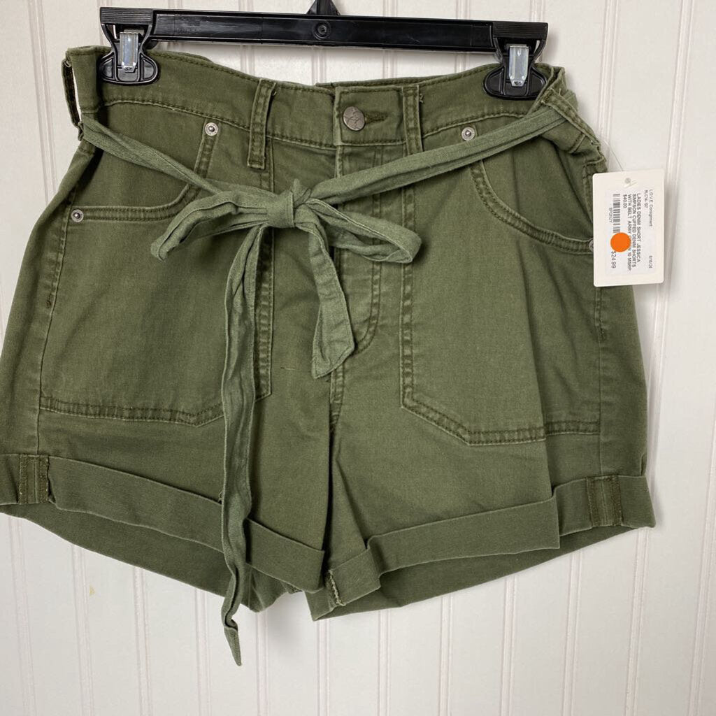CUFFED DENIM SHORTS WITH BELT