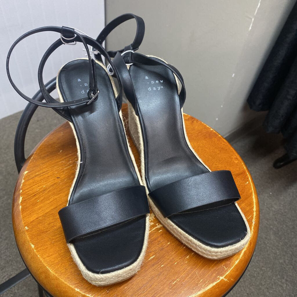 LADIES SANDAL PLATFORM