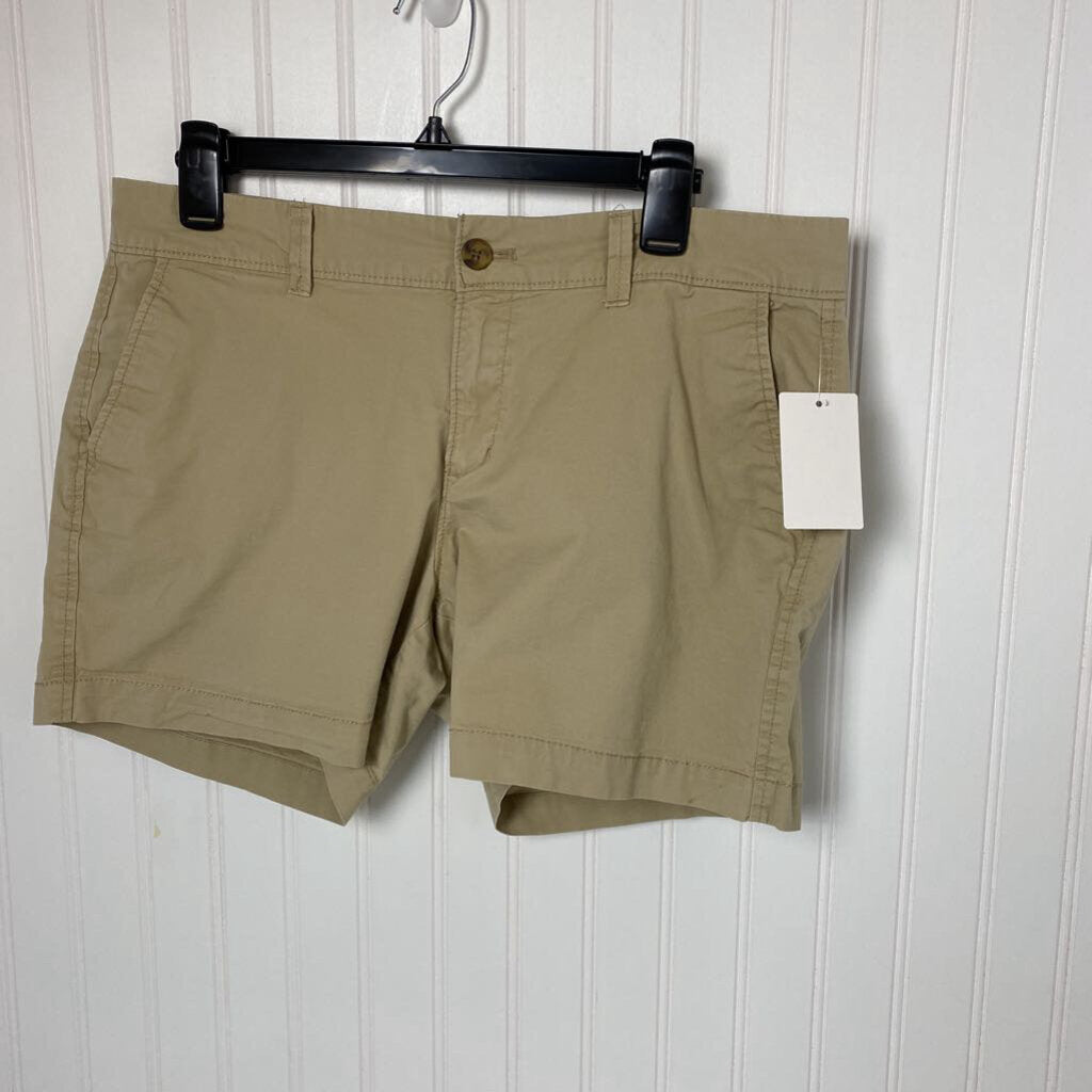 KHAKI SHORTS
