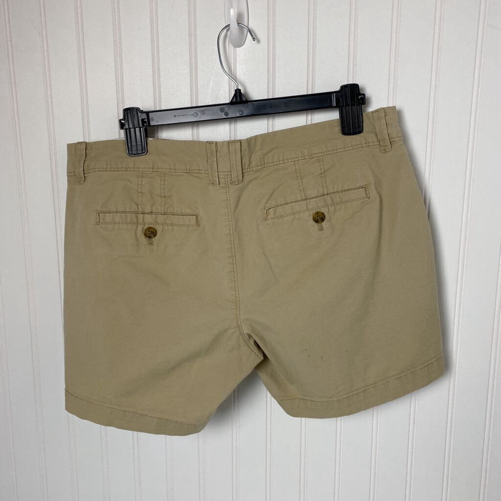 KHAKI SHORTS