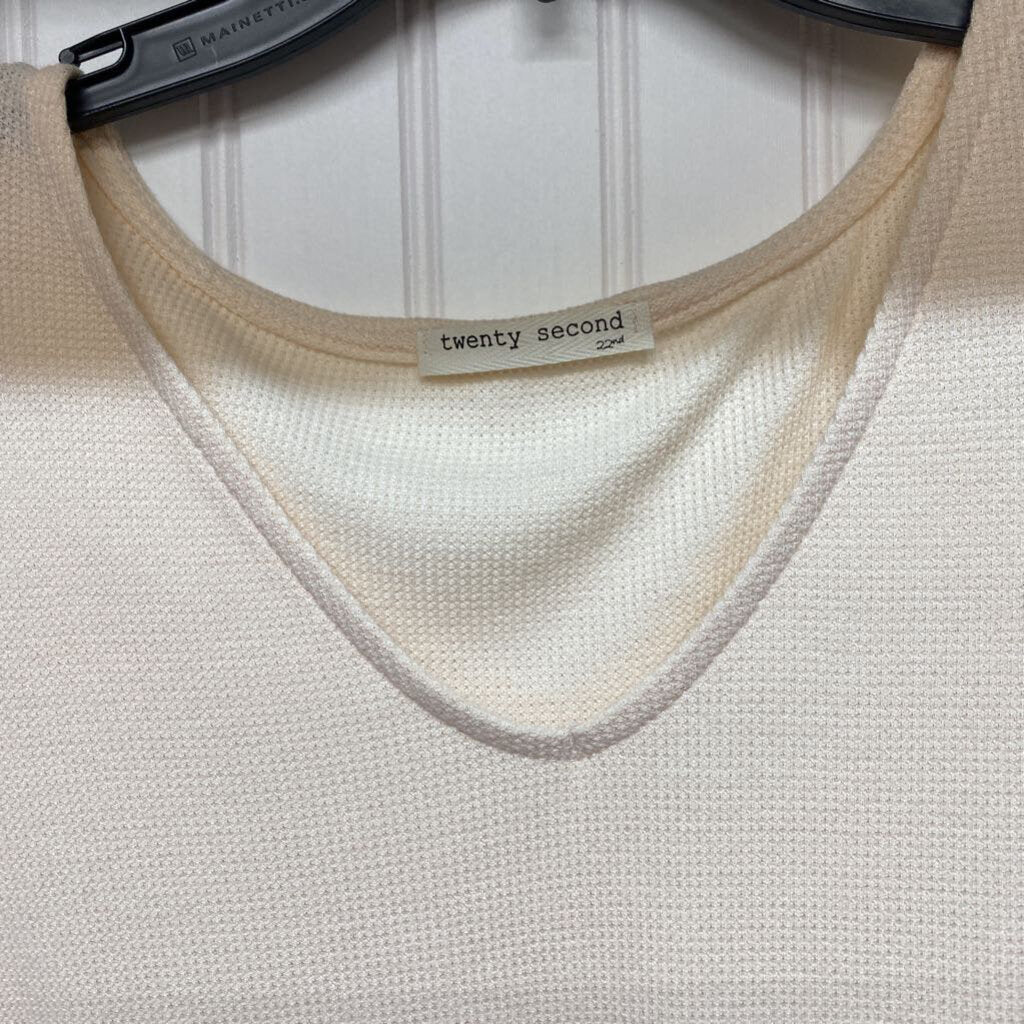 CAP SLEEVED TOP