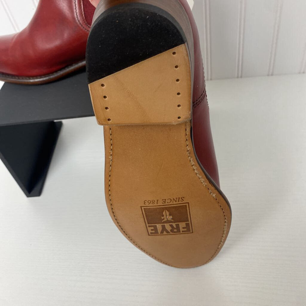 *HIGH END BRAND FRYE BOOTIE BRAND NEW