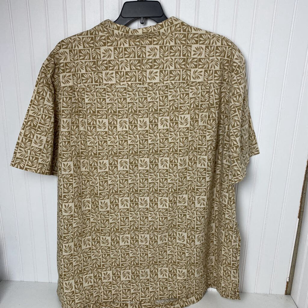 BUTTON UP SHIRT