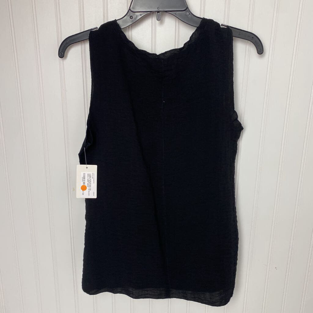 SLEEVLESS TOP