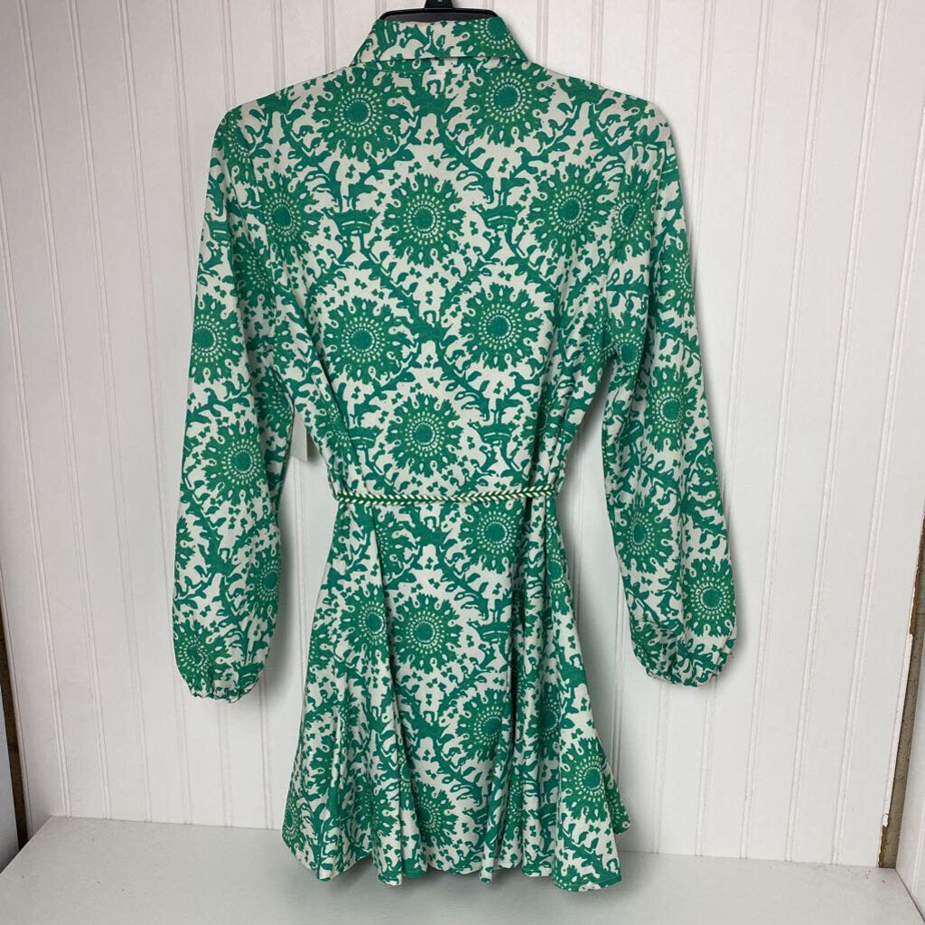 BUTTON DOWN LONG SLEEVED DRESS