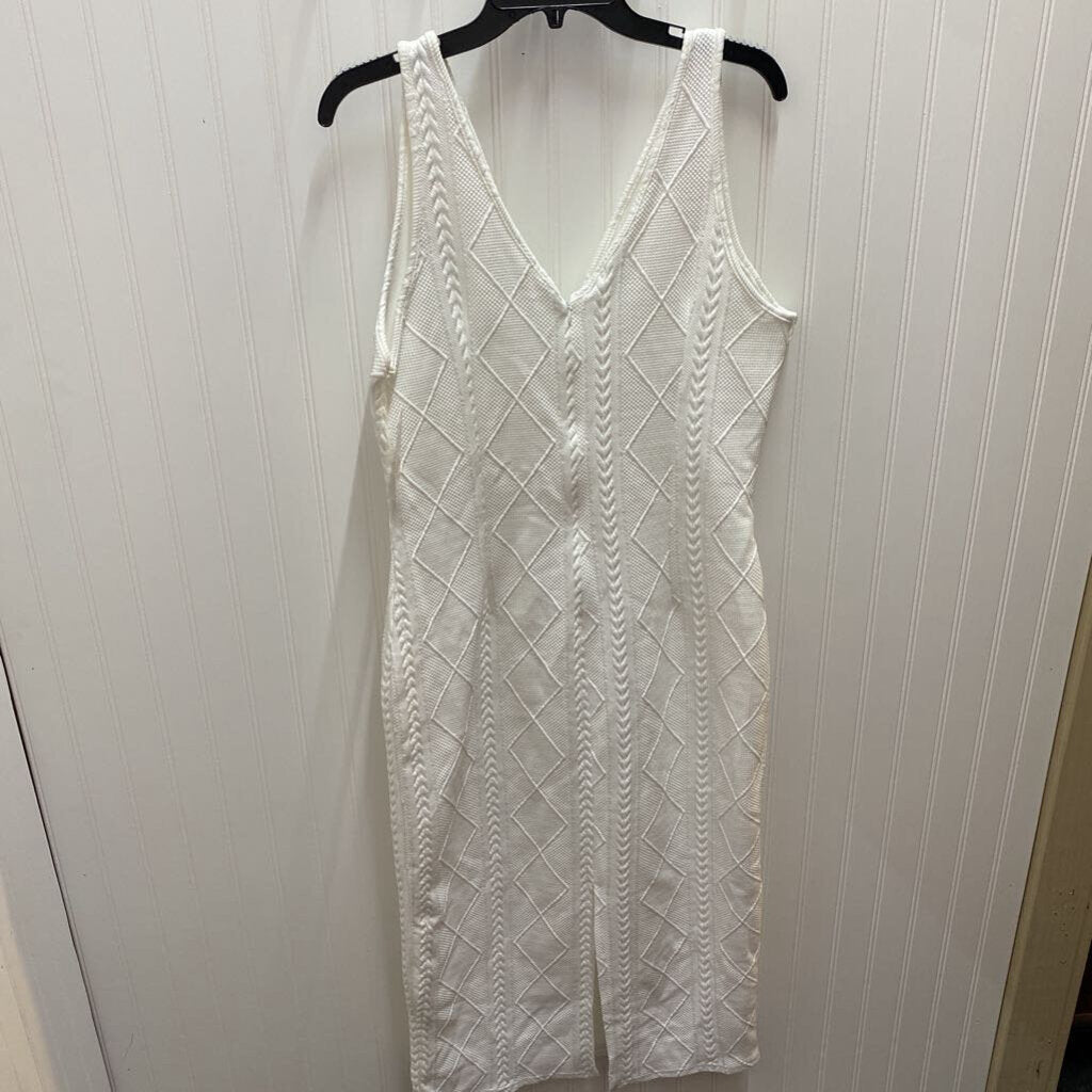 TEXTURED SLEEVLESS DRESS