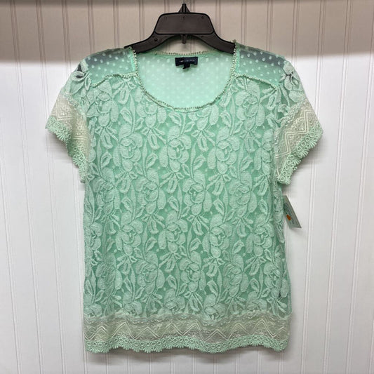 LACE CAP SLEEVED TOP