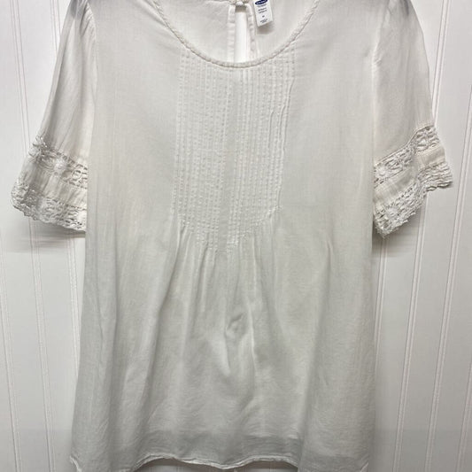 PLEATED WITH LACE