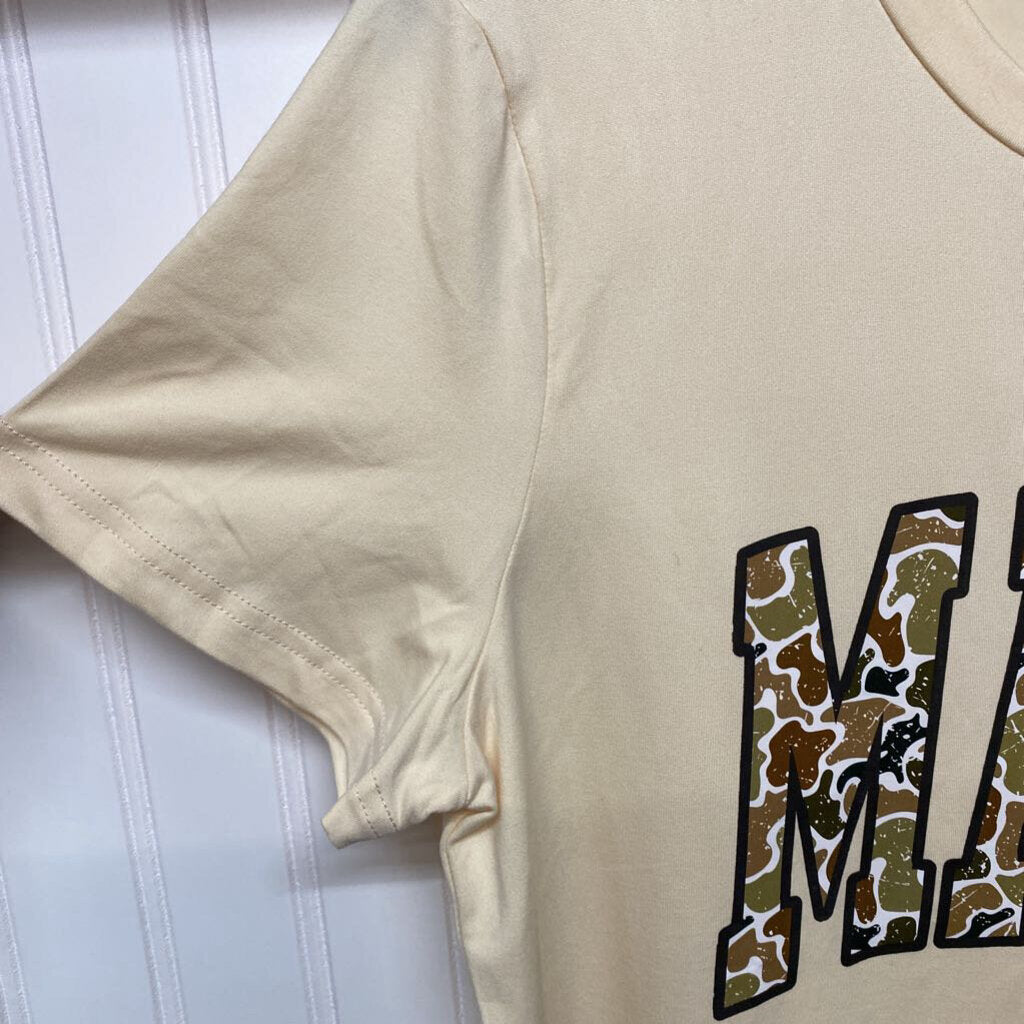 MAMA GRAPHIC TEE