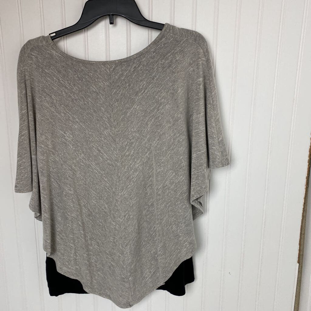 SHORT SLEEVE LAYERED TOP