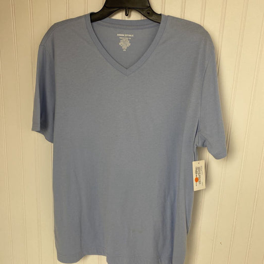 SHORT SLEEVE V NECK TEE
