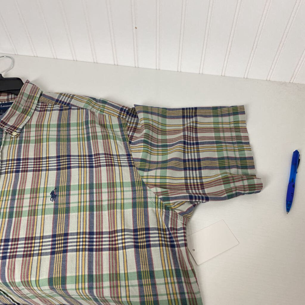 SHORT SLEEVE BUTTON DOWN SHIRT