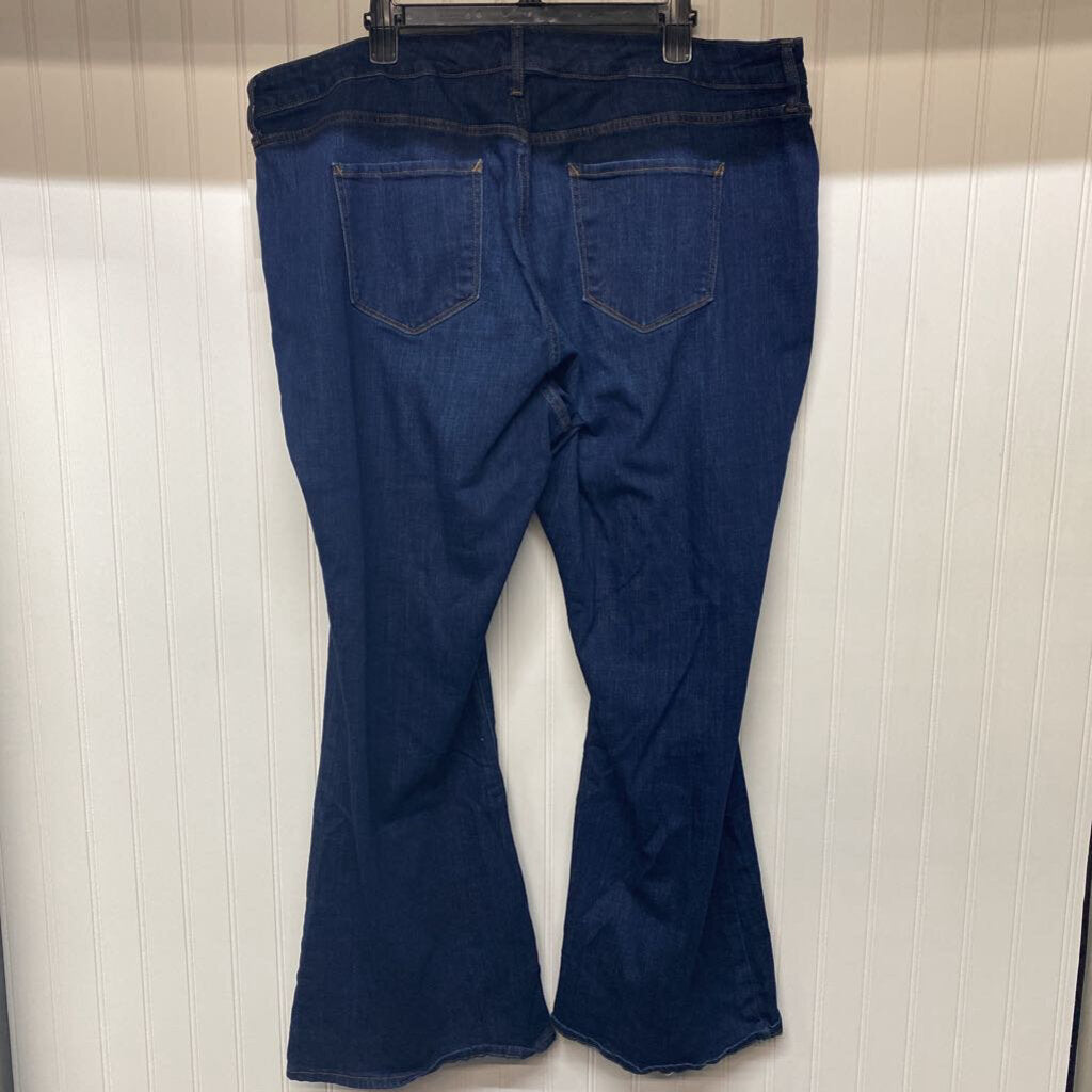 FLARE JEANS