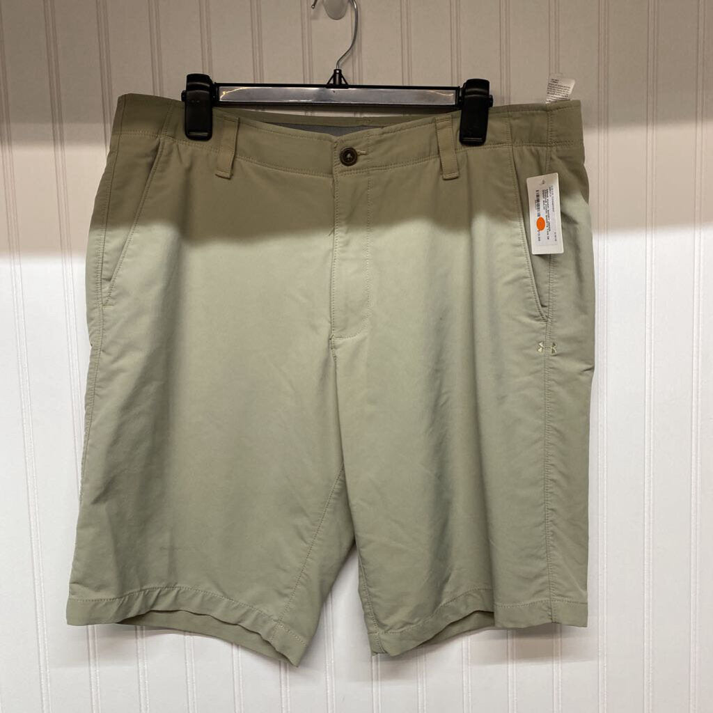 KHAKI SHORTS