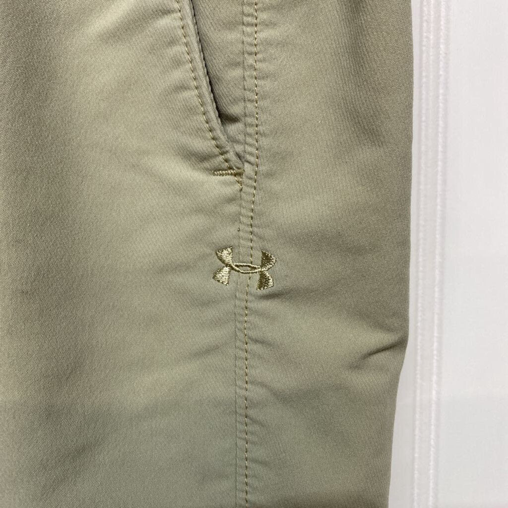 KHAKI SHORTS