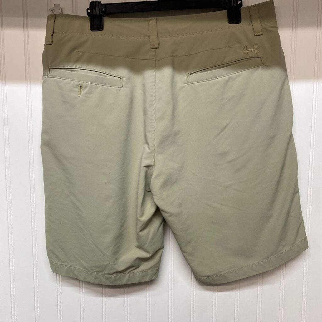 KHAKI SHORTS