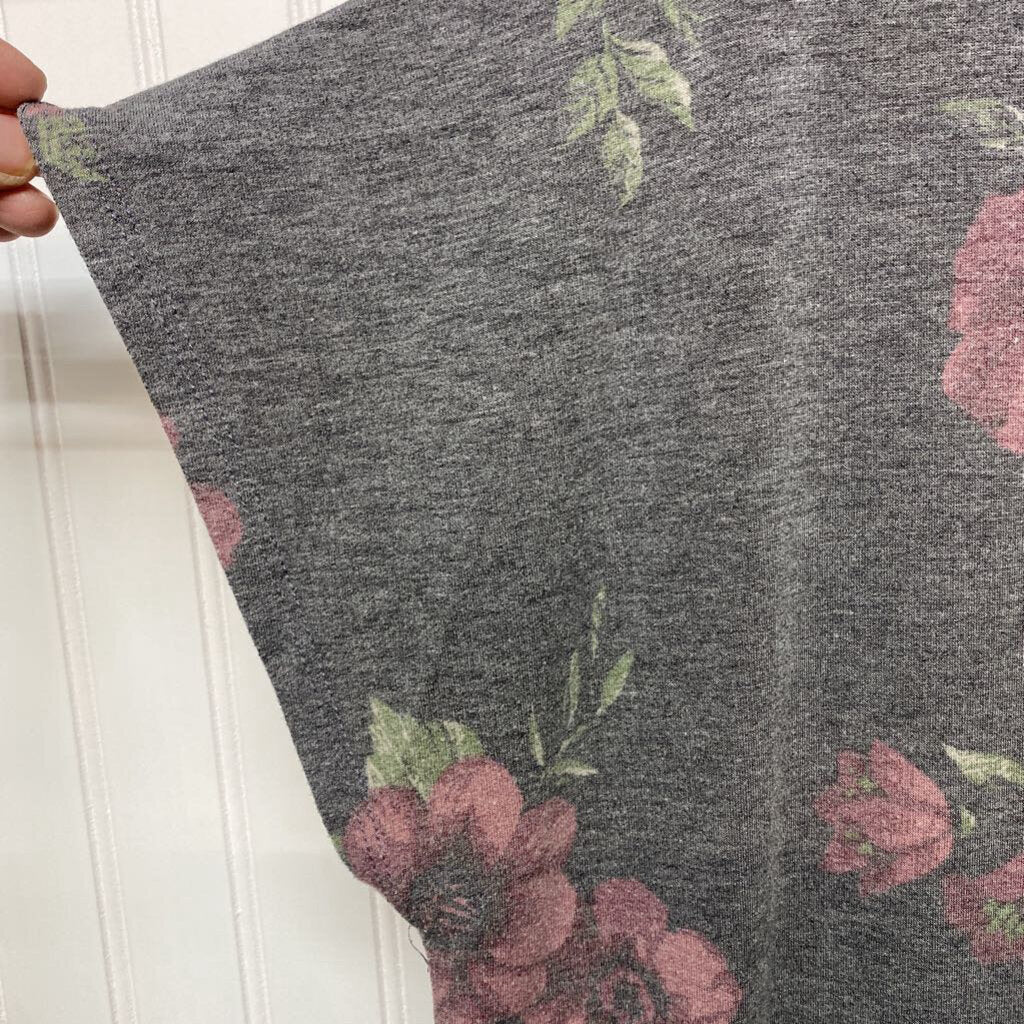 FLOWERED SHORT SLEEVED