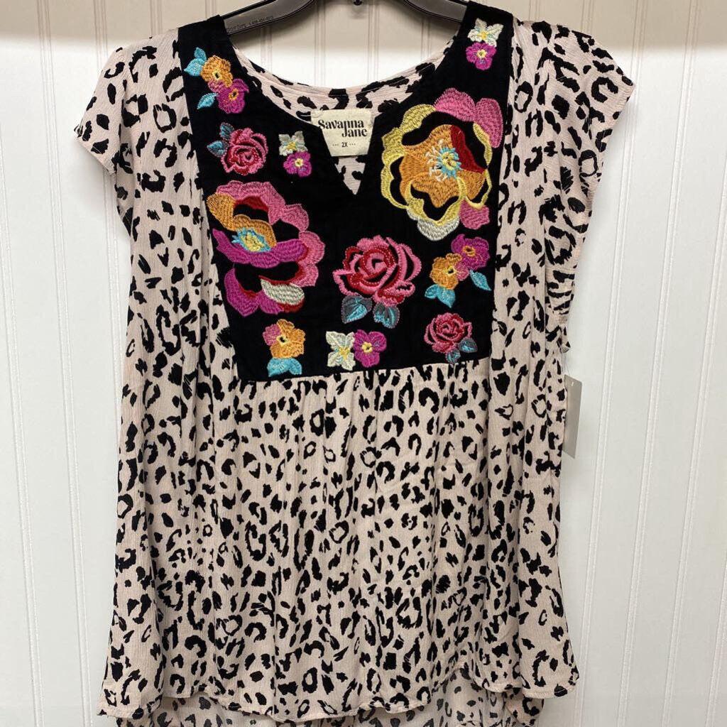 EMBROIDERED SLEEVLESS TOP
