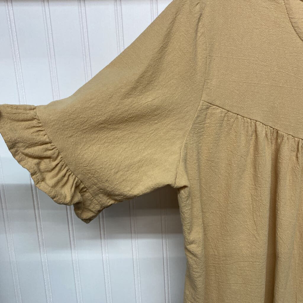 BABY DOLL STYLE SHORT SLEEVED
