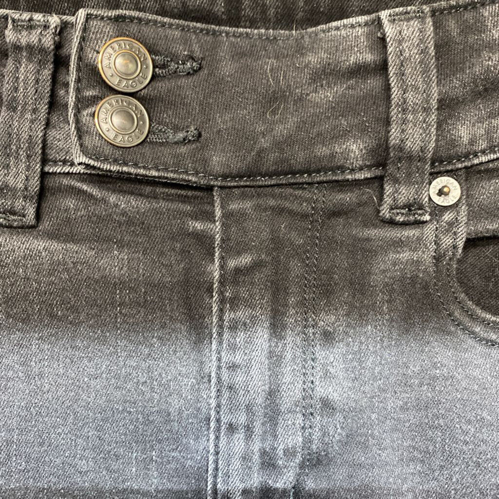 HIGH WAISTED FLARED JEANS