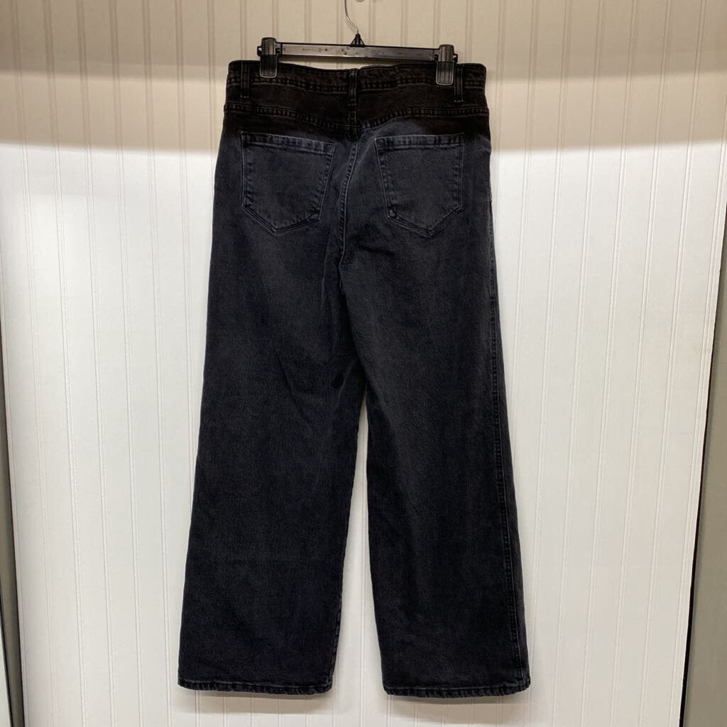 WIDE LEGGED JEANS