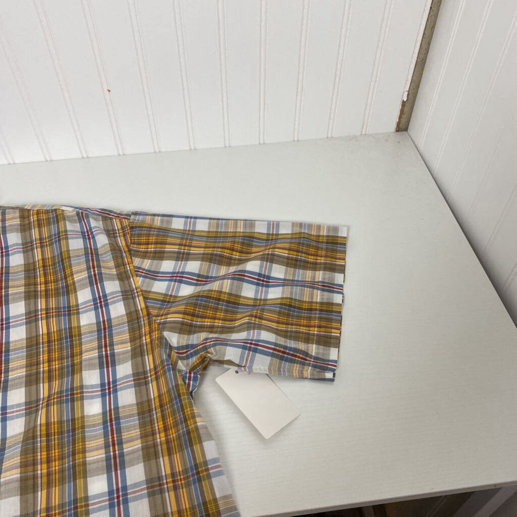 SHORT SLEEVE BUTTON DOWN