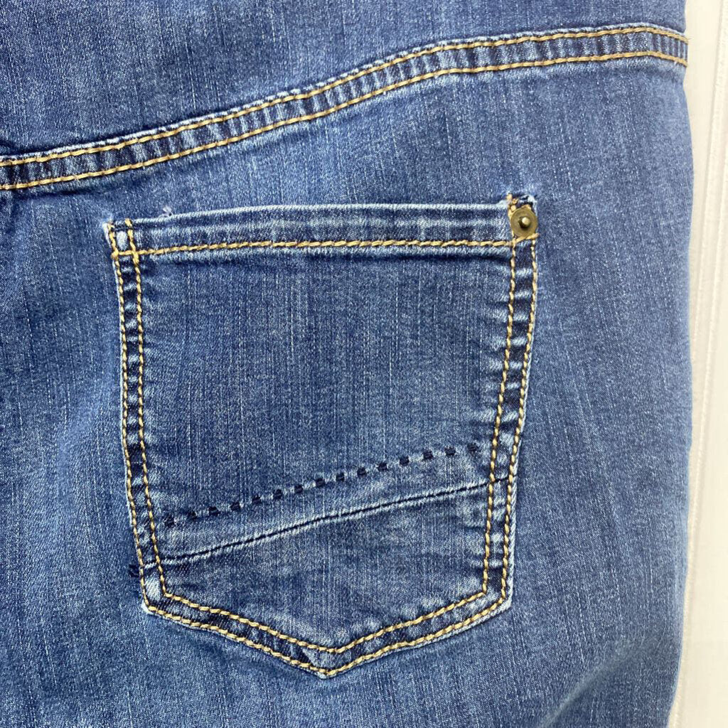 WOMENS PLUS JEANS